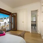 Stylish 3 Bed House 2 Bathrooms, With Patio, Roof Terrace And Communal Pool 5 Minutes Away From The Beautiful Spanish White Village Of Casares Pueblo And Only 20 Mins From The Sea