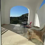 Villa Maringa - Family Friendly, Private Pool, Bbq, Amazing Views