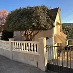Sunny Forest Villa Near Barcelona
