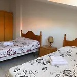 Pension La Avenida