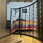La Casa De Esparto