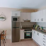 Greatly Located Apartment With Heated Pool, Los Cristianos