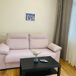 Apartamentos Buenos Aires,En El Centro De Ribadeo Con Vistas A La Ria