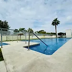 Bahia Azul Suites, Piscina & Padel