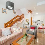 Mocan House I