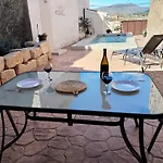 Casa Moya-La Encarnacion