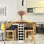 Apartment In Central Los Cristianos