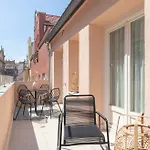 Reina 15 Apartments
