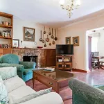 Gorgeous Home In Sevilla With Kitchen