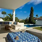 Aurora Boutique House - Only Adults