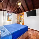 Villa A Pie De Mar