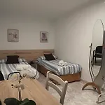 Sevilla Apartamento En Camas A Minutos Del Centro De Sevilla Wifi
