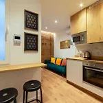 Acogedor Piso En Barrio De Salamanca 2 Hab 2 Bano