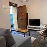 Villa Marta Loft Diafano Con Jardin Y Aparcamiento En Villa Historica