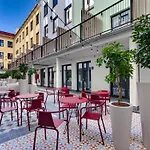 Livensa Living Studios - Valencia Viveros
