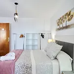 Casa Rural Lunares Y Salinera