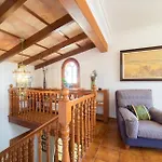 Schoenes Haus Mit Pool Direkt Am Meer