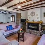 Gorgeous Home In Puertollano