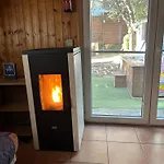 Cabaña en la naturaleza 2