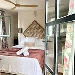 Escapada Romantica, Javea