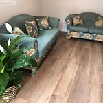 Alojamiento Rural El Petirrojo Con Patio Jardin