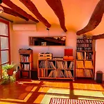 Les Voltes II - 3Bd Gem In Hilltop Wine Village With Amazing Views
