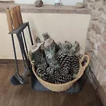 La Casa Del Castano