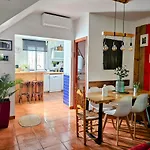 La casa junto al Sendero del Río