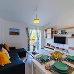 Precioso Y Confortable Apartamento En El Sur