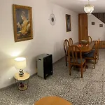 Casa Rural Con Barbacoa Y Amplia Terraza.