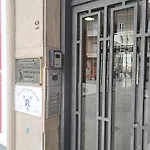 El Piso De La Placita