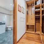 5 Bedroom Awesome Home In Reus