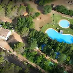 Camping Montillana Con Bungalows