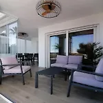 Casa fama