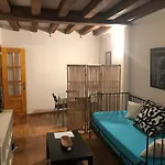 Edificio Con 2 Opciones Duplex 3 Dormitorios Y Apartamento 1 Dormitorio En Plaza Mayor