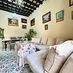 Gatu Casa Lola , \