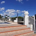 Casa Olyves