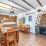 Beautiful Home In Cuevas Del Campo