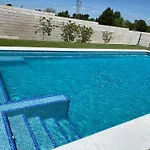 Casa Con Piscina, Villa Alarilla