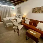 La Casa Del Cantero