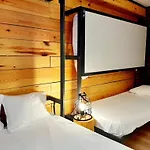 Hostal Erasmus By Gaiarooms