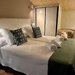 Apartamentos Y Villas La Santilar