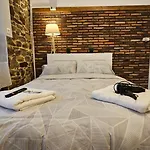 2. Habitación doble a 8 km de Bilbao. Baño compartido