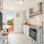 Apartment Close To The Sea In Las Chapas