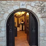 Casa Rural La Bodega, Ofrece Cata De Vino Gratis
