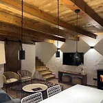 Casa Castillo De Mora