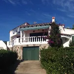 Moderne, Frische Familienvilla Allondra