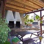 Laendliches Haus Mit Jacuzzi
