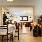 Hotel Tirol
