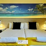 Domuum Holidays - Festival Village